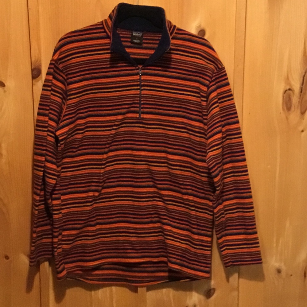 Vintage Patagonia Capilene 1/4 Zip sweater
Mid ‘90’s
Men’s Large